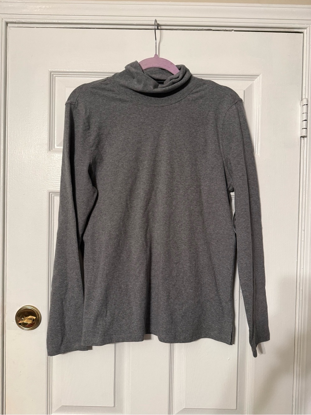 Preswick & Moore Gray Long-Sleeve Turtleneck Top